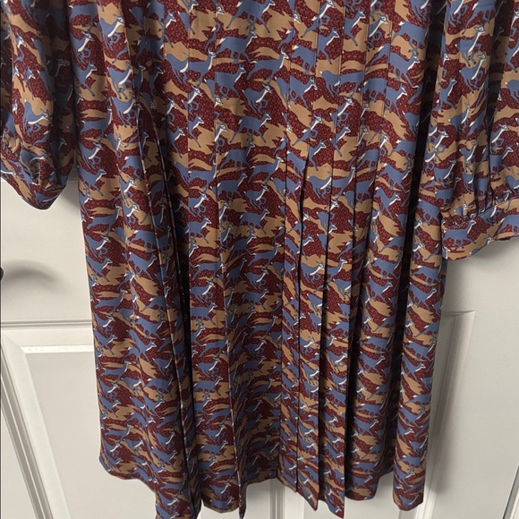 NWT [$398] Brooks Brothers Shirt Dress Gazelle Print 100% Silk Size 4 - Picture 4 of 10